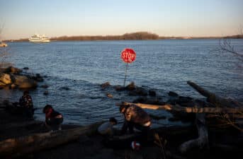 <strong>Latex Chemical Spill Contaminates Delaware River, Supplier of More Than Half of Philadelphia’s Water</strong>