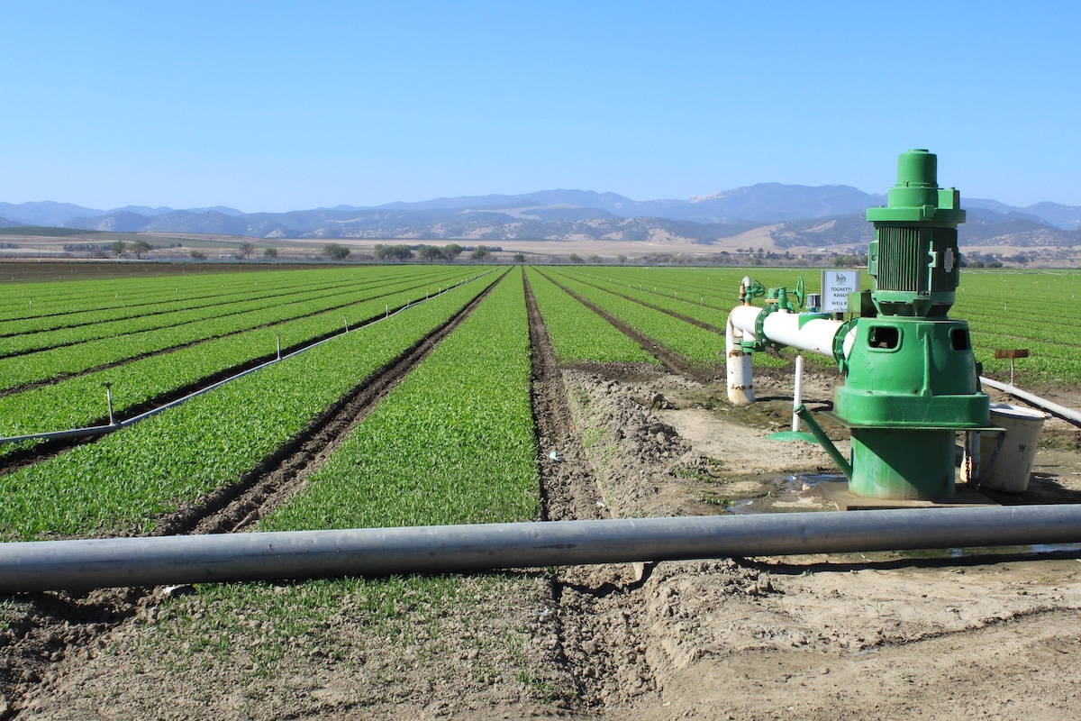 A groundwater pump for crop irrigation in Salinas Valley, California