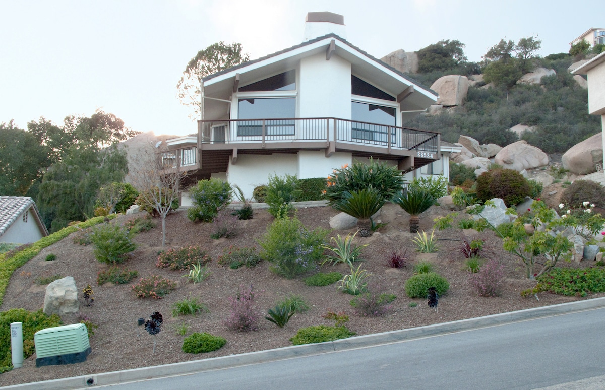 A house with a xeriscaped front yard instead of a lawn in Hidden Meadows, California