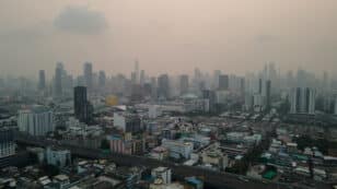 Bangkok City Workers Ordered to Work From Home to Avoid Toxic Smog