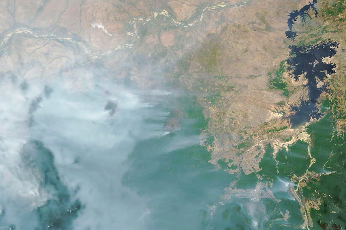 Satellite image shows several large wildfires burning south of the Orinoco River in Venezuela